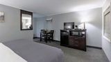 Mount Madison Inn & Suites Room
