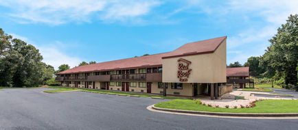 Red Roof Inn Hickory Exterior