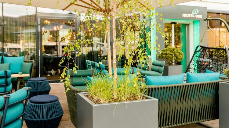 Motel One Salzburg Exterior