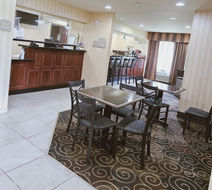 Cobblestone Inn & Suites Bloomfield Lobby