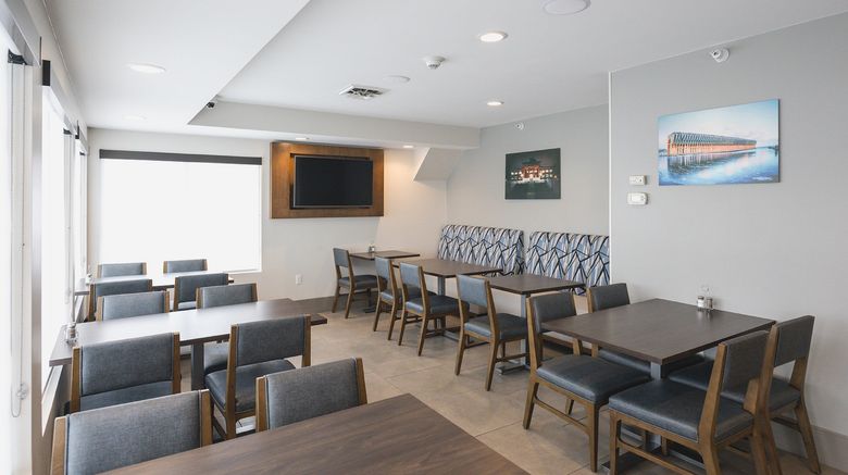 <b>Holiday Inn Express & Suites Restaurant</b>. Images powered by <a href="https://www.leonardoworldwide.com/" title="Leonardo Worldwide" target="_blank">Leonardo</a>.