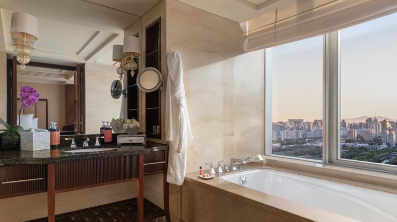 <b>Four Seasons Hotel Beijing Room</b>. Images powered by <a href="https://www.leonardoworldwide.com/" title="Leonardo Worldwide" target="_blank">Leonardo</a>.