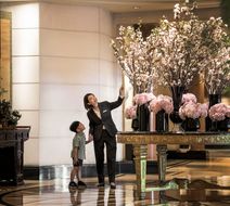 Four Seasons Hotel Singapore Lobby