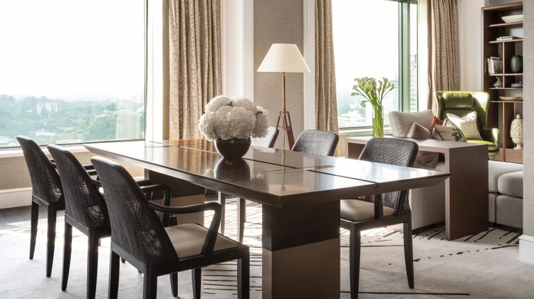 Four Seasons Hotel Singapore Restaurant