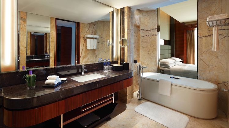 Sheraton Hefei Xinzhan Hotel Room