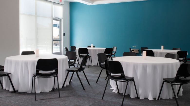 <b>Aloft Oklahoma City Quail Springs Meeting</b>. Images powered by <a href="https://www.leonardoworldwide.com/" title="Leonardo Worldwide" target="_blank">Leonardo</a>.