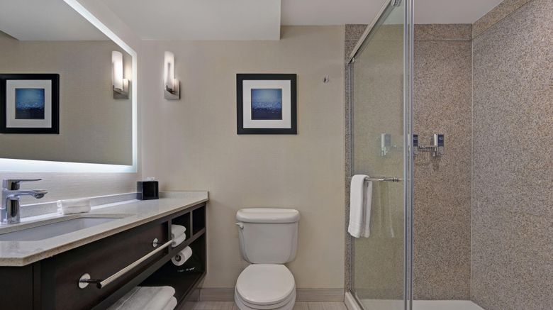 <b>Four Points by Sheraton Birmingham Room</b>. Images powered by <a href="https://www.leonardoworldwide.com/" title="Leonardo Worldwide" target="_blank">Leonardo</a>.