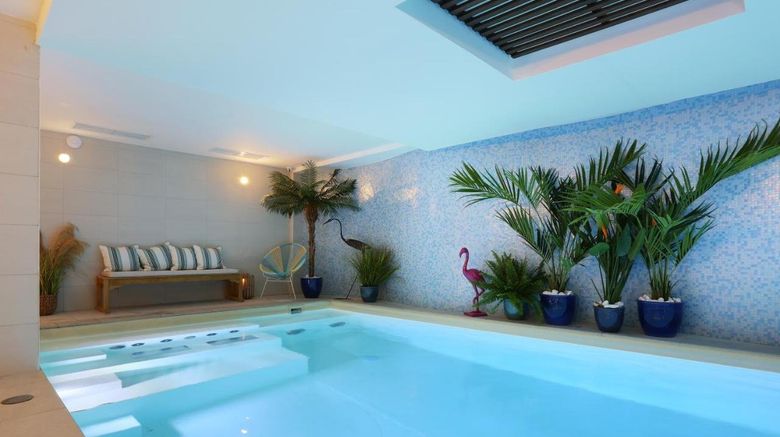 <b>Les Jardins de Mademoiselle Hotel & Spa Pool</b>. Images powered by <a href="https://www.leonardoworldwide.com/" title="Leonardo Worldwide" target="_blank">Leonardo</a>.