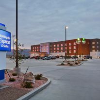 Holiday Inn Express & Stes Green River