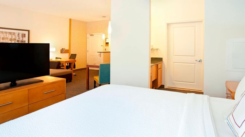 <b>Residence Inn Bridgewater Branchburg Suite</b>. Images powered by <a href="https://www.leonardoworldwide.com/" title="Leonardo Worldwide" target="_blank">Leonardo</a>.