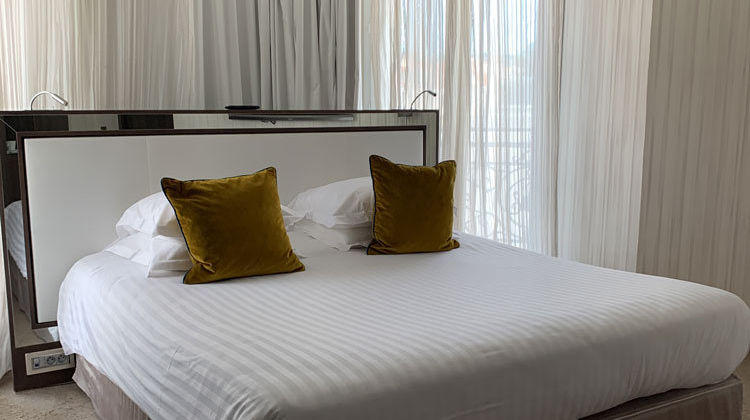 Hotel Le Canberra Suite