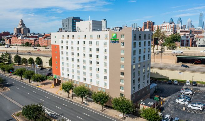 Holiday Inn Express Penns Landing Exterior
