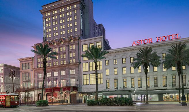 Astor Crowne Plaza - French Quarter Exterior