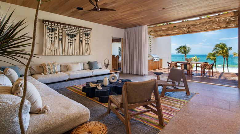 <b>W Punta de Mita Room</b>. Images powered by <a href="https://www.leonardoworldwide.com/" title="Leonardo Worldwide" target="_blank">Leonardo</a>.