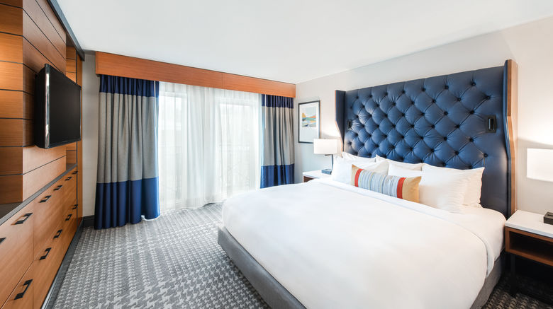 <b>The Heathman Hotel Kirkland Suite</b>. Images powered by <a href="https://www.leonardoworldwide.com/" title="Leonardo Worldwide" target="_blank">Leonardo</a>.