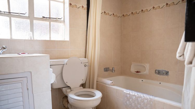 Kadoma Hotel & Conference Center Room