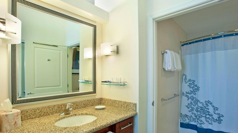 <b>Residence Inn Baltimore Hunt Valley Room</b>. Images powered by <a href="https://www.leonardoworldwide.com/" title="Leonardo Worldwide" target="_blank">Leonardo</a>.