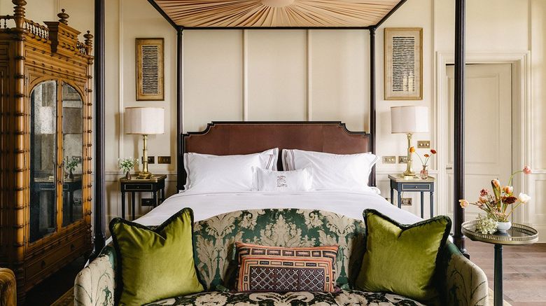 <b>Estelle Manor Suite</b>. Images powered by <a href="https://www.leonardoworldwide.com/" title="Leonardo Worldwide" target="_blank">Leonardo</a>.