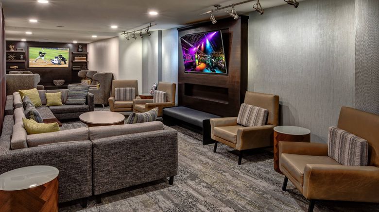 <b>Courtyard Nashville Vanderbilt/West End Lobby</b>. Images powered by <a href="https://www.leonardoworldwide.com/" title="Leonardo Worldwide" target="_blank">Leonardo</a>.