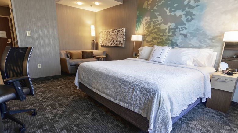 <b>Courtyard Cleveland Willoughby Room</b>. Images powered by <a href="https://www.leonardoworldwide.com/" title="Leonardo Worldwide" target="_blank">Leonardo</a>.