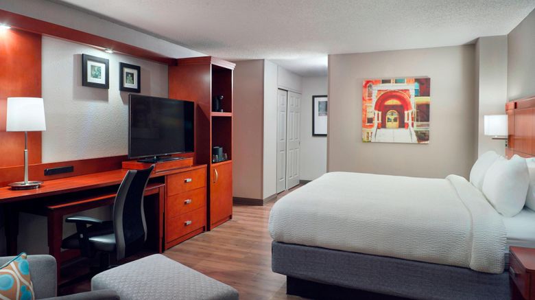 <b>Courtyard Atlanta Decatur Downtown/Emory Suite</b>. Images powered by <a href="https://www.leonardoworldwide.com/" title="Leonardo Worldwide" target="_blank">Leonardo</a>.