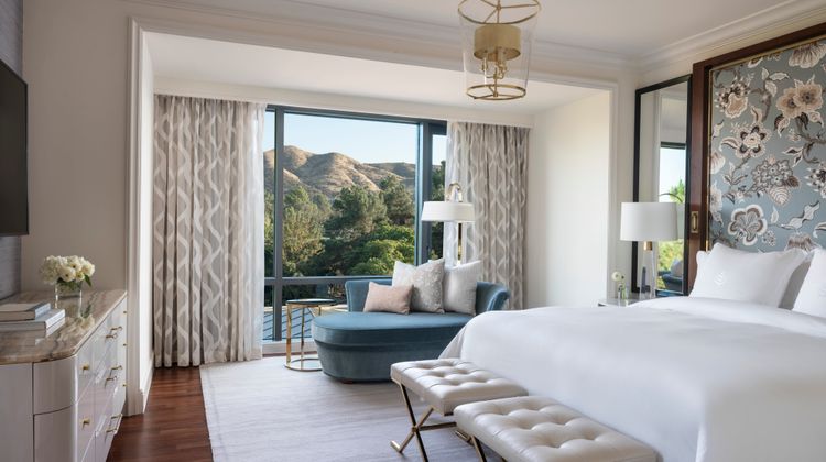 Four Seasons Hotel Westlake Village Suite