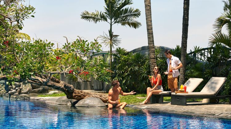 Sheraton Surabaya Hotel & Towers Pool