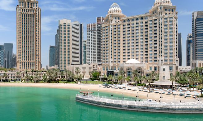 Four Seasons Hotel Doha Exterior