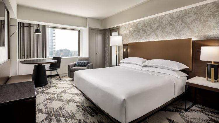 Le Centre Sheraton Montreal Hotel Room