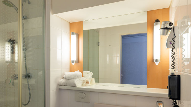 B&B Hotel Duisburg Room