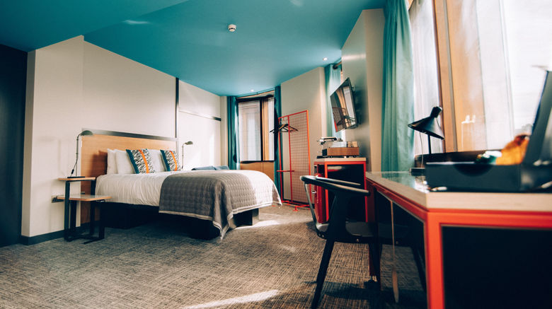 <b>Bullitt Hotel Room</b>. Images powered by <a href="https://www.leonardoworldwide.com/" title="Leonardo Worldwide" target="_blank">Leonardo</a>.