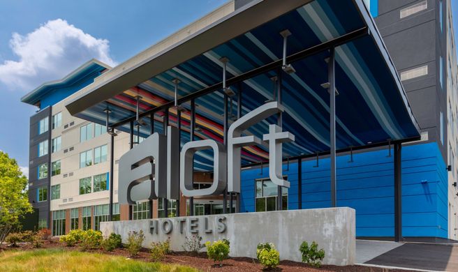 Aloft Nashville Airport Exterior