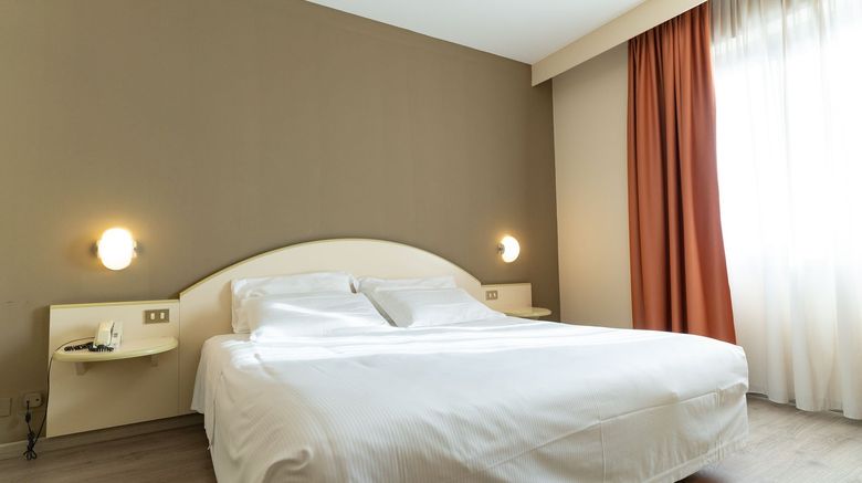 <b>Hotel Des Alpes Room</b>. Images powered by <a href="https://www.leonardoworldwide.com/" title="Leonardo Worldwide" target="_blank">Leonardo</a>.