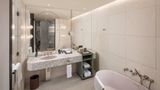 <b>New World Hoiana Beach Resort Room</b>. Images powered by <a href="https://www.leonardoworldwide.com/" title="Leonardo Worldwide" target="_blank">Leonardo</a>.