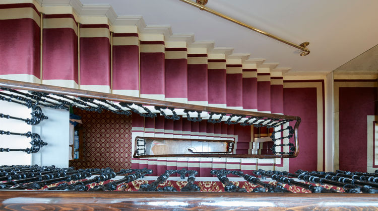 Hotel Regency Lobby