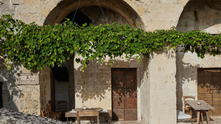 Sextantio Grotte Della Civita Exterior