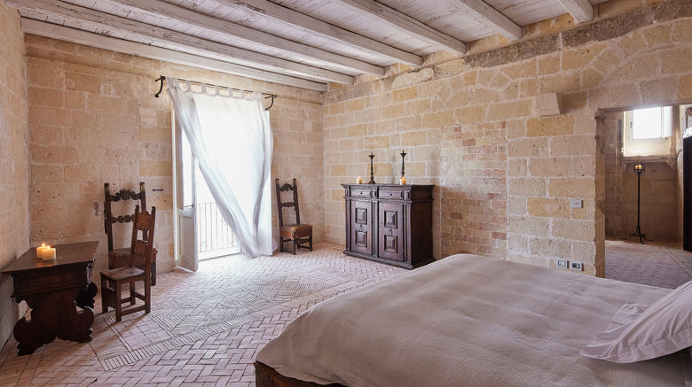 <b>Sextantio Grotte Della Civita Room</b>. Images powered by <a href="https://www.leonardoworldwide.com/" title="Leonardo Worldwide" target="_blank">Leonardo</a>.