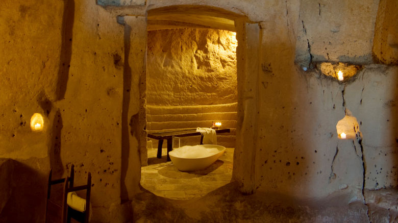 <b>Sextantio Grotte Della Civita Suite</b>. Images powered by <a href="https://www.leonardoworldwide.com/" title="Leonardo Worldwide" target="_blank">Leonardo</a>.