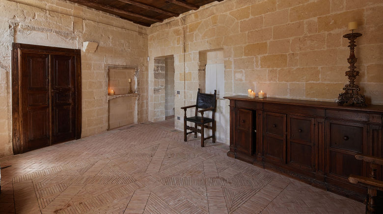 <b>Sextantio Grotte Della Civita Room</b>. Images powered by <a href="https://www.leonardoworldwide.com/" title="Leonardo Worldwide" target="_blank">Leonardo</a>.