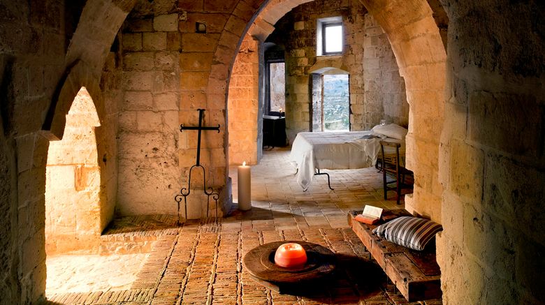 <b>Sextantio Grotte Della Civita Suite</b>. Images powered by <a href="https://www.leonardoworldwide.com/" title="Leonardo Worldwide" target="_blank">Leonardo</a>.