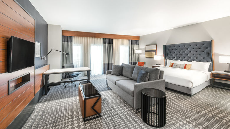 <b>The Heathman Hotel Kirkland Suite</b>. Images powered by <a href="https://www.leonardoworldwide.com/" title="Leonardo Worldwide" target="_blank">Leonardo</a>.