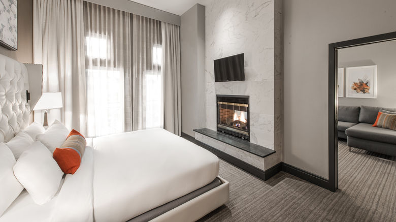 <b>The Heathman Hotel Kirkland Suite</b>. Images powered by <a href="https://www.leonardoworldwide.com/" title="Leonardo Worldwide" target="_blank">Leonardo</a>.