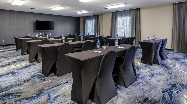 Fairfield Inn & Suites Cherokee Meeting