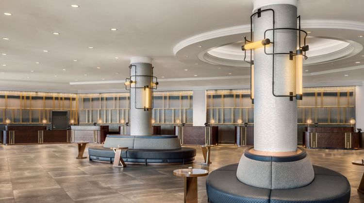 Detroit Marriott at the Renaissance Ctr Lobby