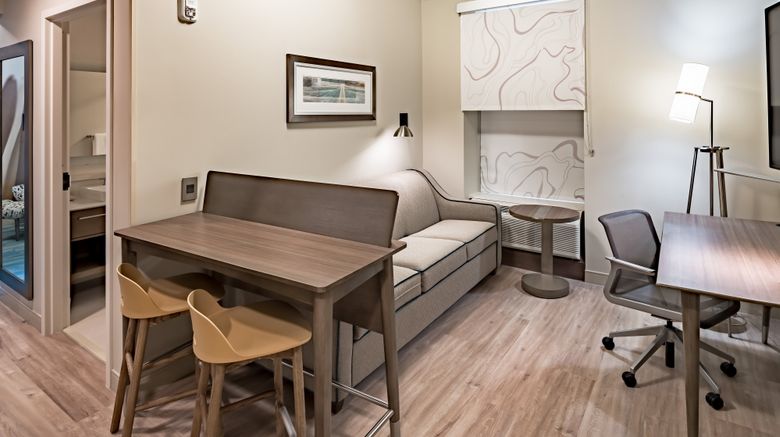 <b>Element Dallas Downtown East Suite</b>. Images powered by <a href="https://www.leonardoworldwide.com/" title="Leonardo Worldwide" target="_blank">Leonardo</a>.