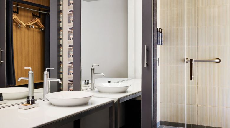 <b>Aloft Leawood-Overland Park Room</b>. Images powered by <a href="https://www.leonardoworldwide.com/" title="Leonardo Worldwide" target="_blank">Leonardo</a>.