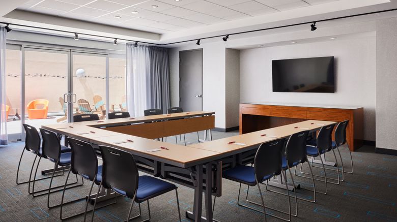 <b>Aloft Leawood-Overland Park Meeting</b>. Images powered by <a href="https://www.leonardoworldwide.com/" title="Leonardo Worldwide" target="_blank">Leonardo</a>.