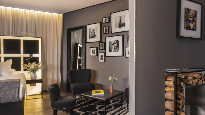 <b>Legend Hotel Room</b>. Images powered by <a href="https://www.leonardoworldwide.com/" title="Leonardo Worldwide" target="_blank">Leonardo</a>.