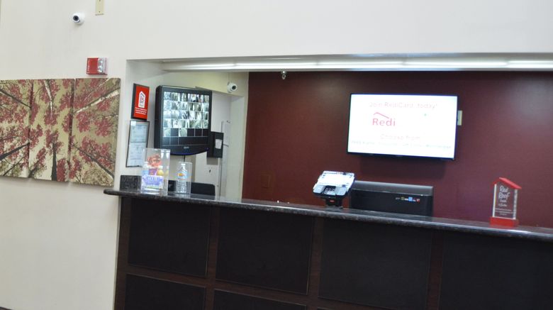 <b>Red Roof PLUS & Suites Chattanooga Exterior</b>. Images powered by <a href="https://www.leonardoworldwide.com/" title="Leonardo Worldwide" target="_blank">Leonardo</a>.