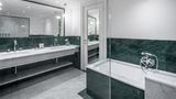 <b>Baglioni Hotel Luna Room</b>. Images powered by <a href="https://www.leonardoworldwide.com/" title="Leonardo Worldwide" target="_blank">Leonardo</a>.